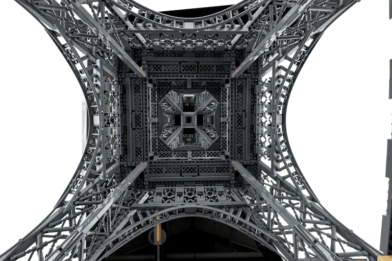 Paris Eiffel Tower Landmark - 10307