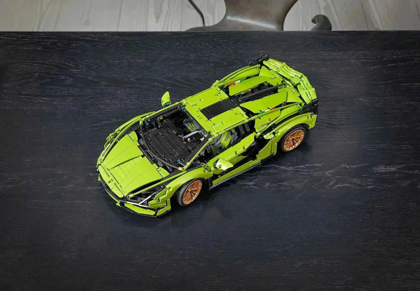 42115 Technic V12 Supercar Building Set