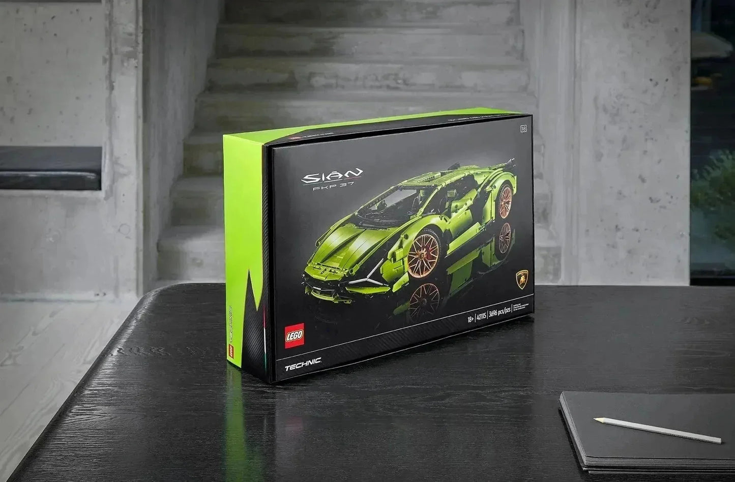 42115 Technic V12 Supercar Building Set