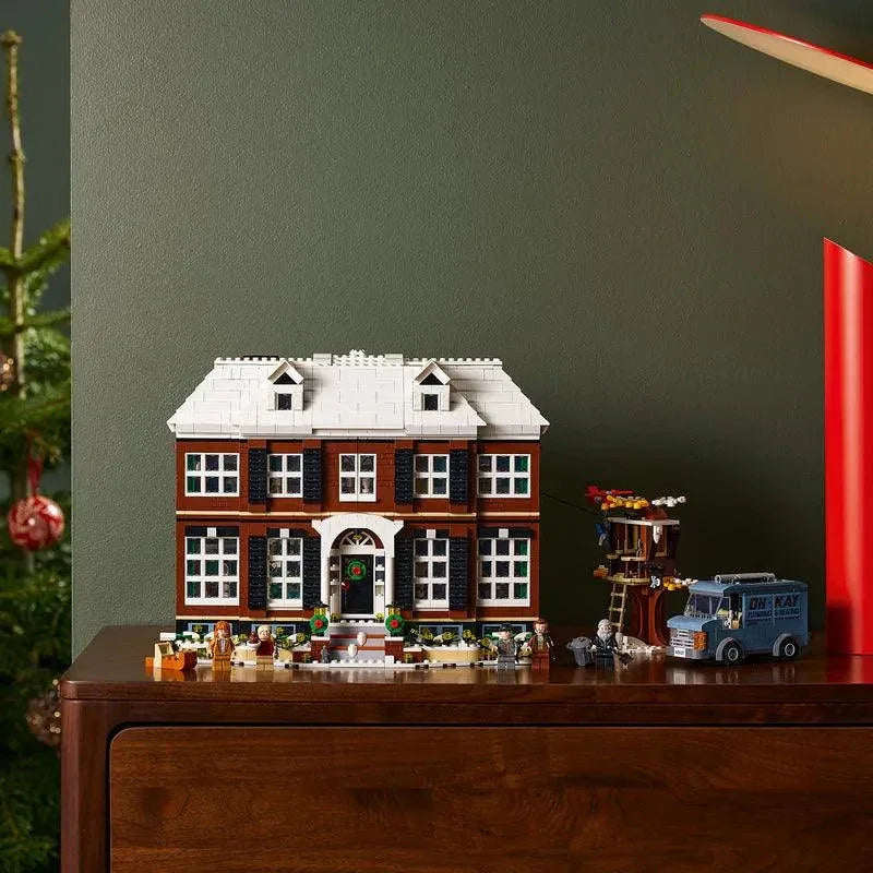 21330 Ideas Holiday House Building Set