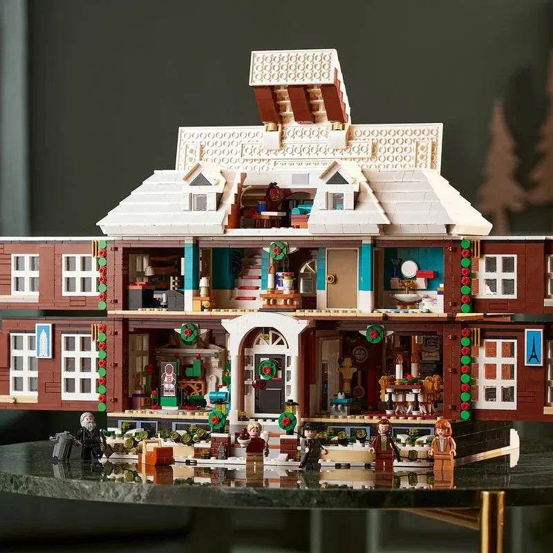 21330 Ideas Holiday House Building Set